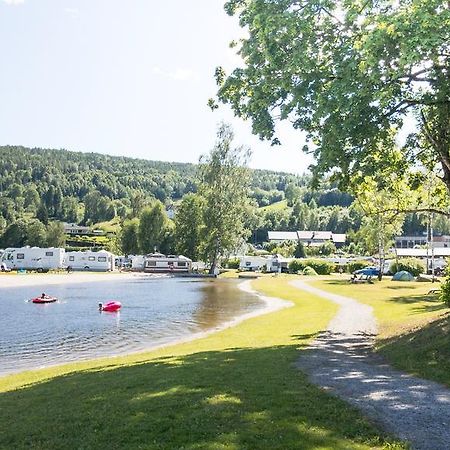Beveroya Hytteutleie Og Camping Бьо Екстер'єр фото