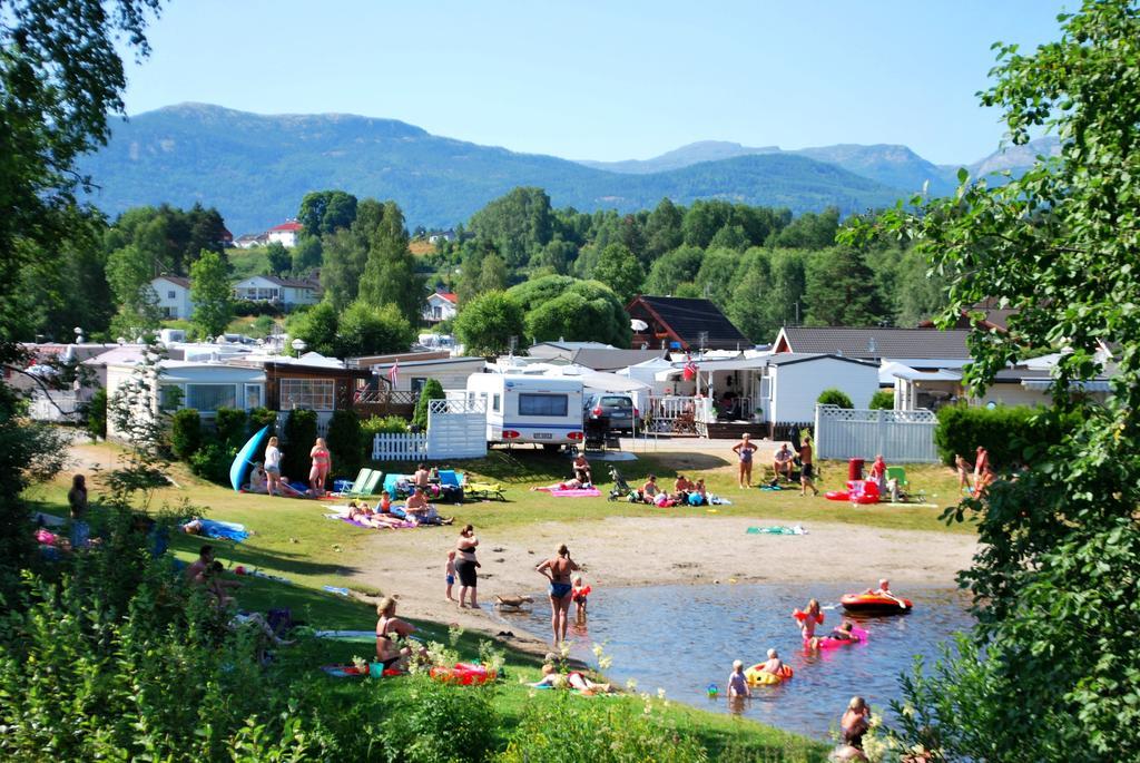 Beveroya Hytteutleie Og Camping Бьо Екстер'єр фото
