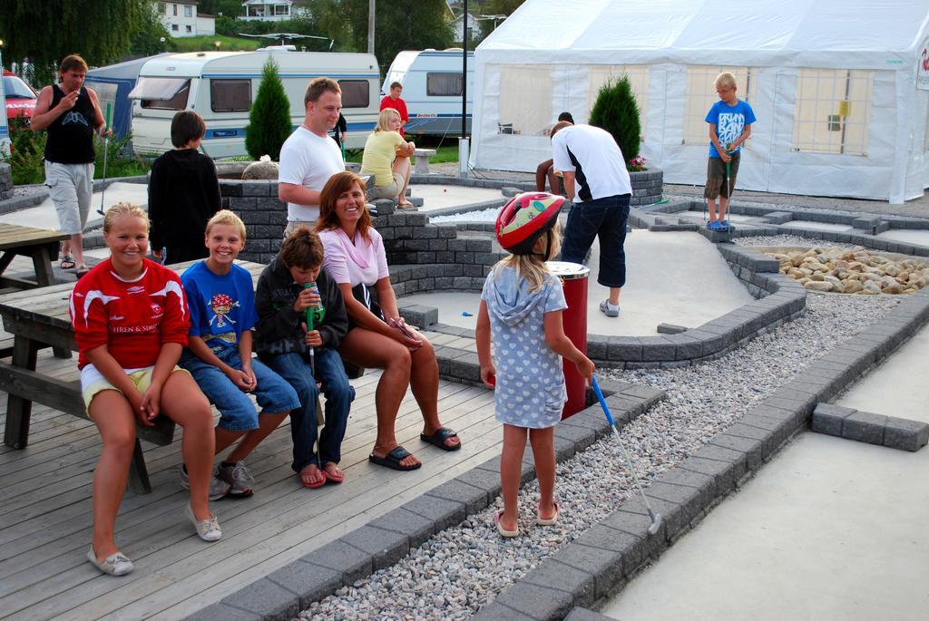 Beveroya Hytteutleie Og Camping Бьо Екстер'єр фото